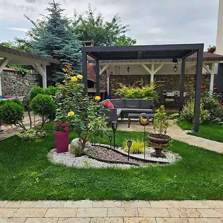 Vila Amalia-2